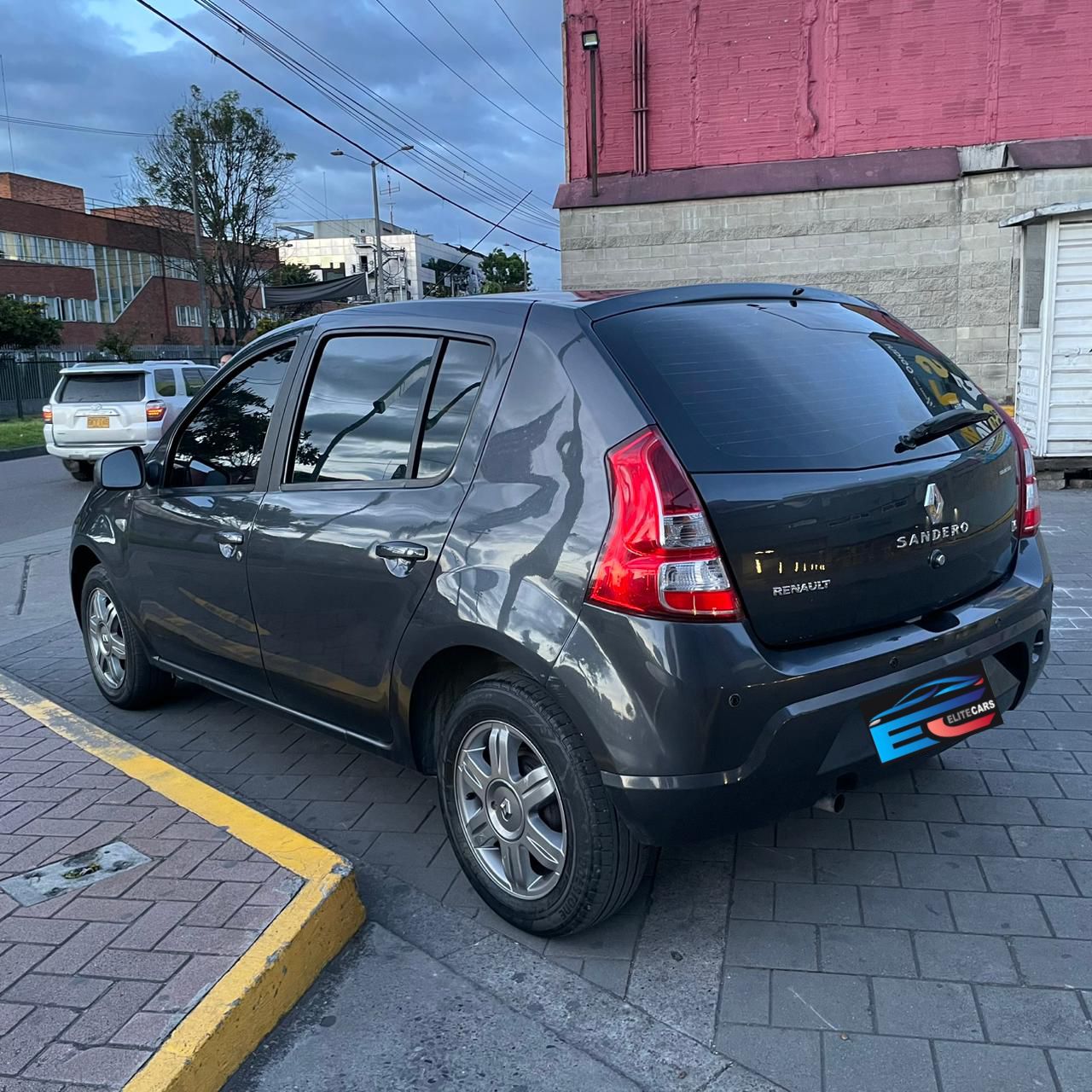 RENAULT SANDERO EXPRESSION 2016